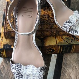 New !!!! I-N-C International Concepts sandals